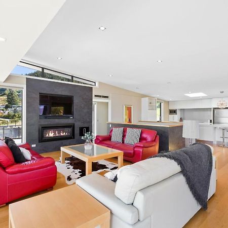 Villa On Saint Marks Queenstown Buitenkant foto